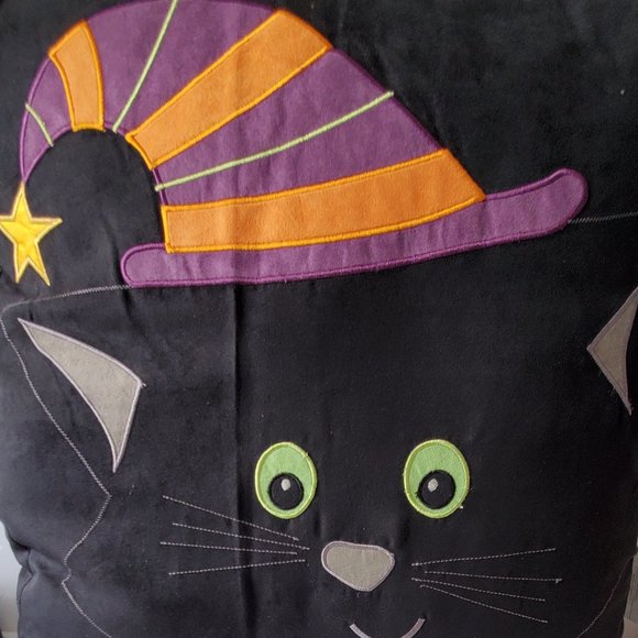 Two Halloween Frankenstein And Spider Hand Towels - Picture 10 of 12